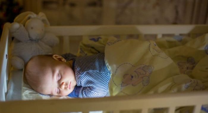 10 Consejos Para Dormir A Un Bebé Y No Morir En El Intento